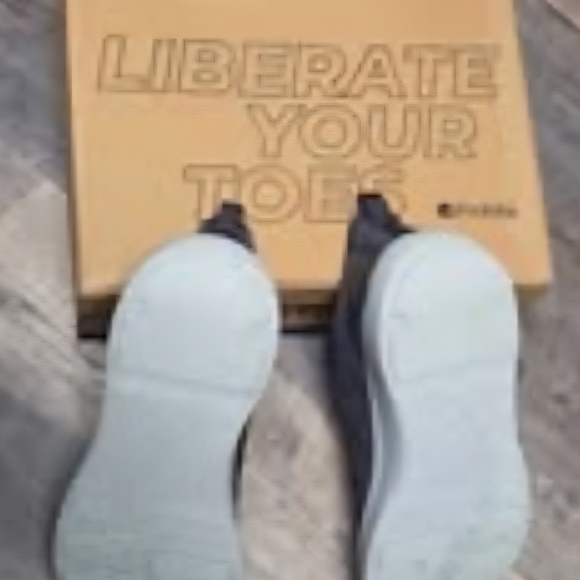 NEW Size 9.5 Shoes>>Fittville - Men's Cloud Wanderer V22 - Picture 3 of 3